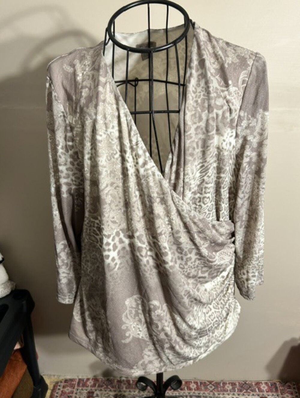 chicos size 3 x womens blouse  shirt t tan white print animal casual dress